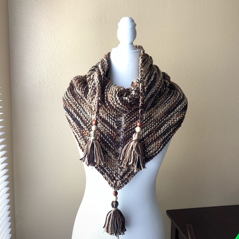 Knitted scarf